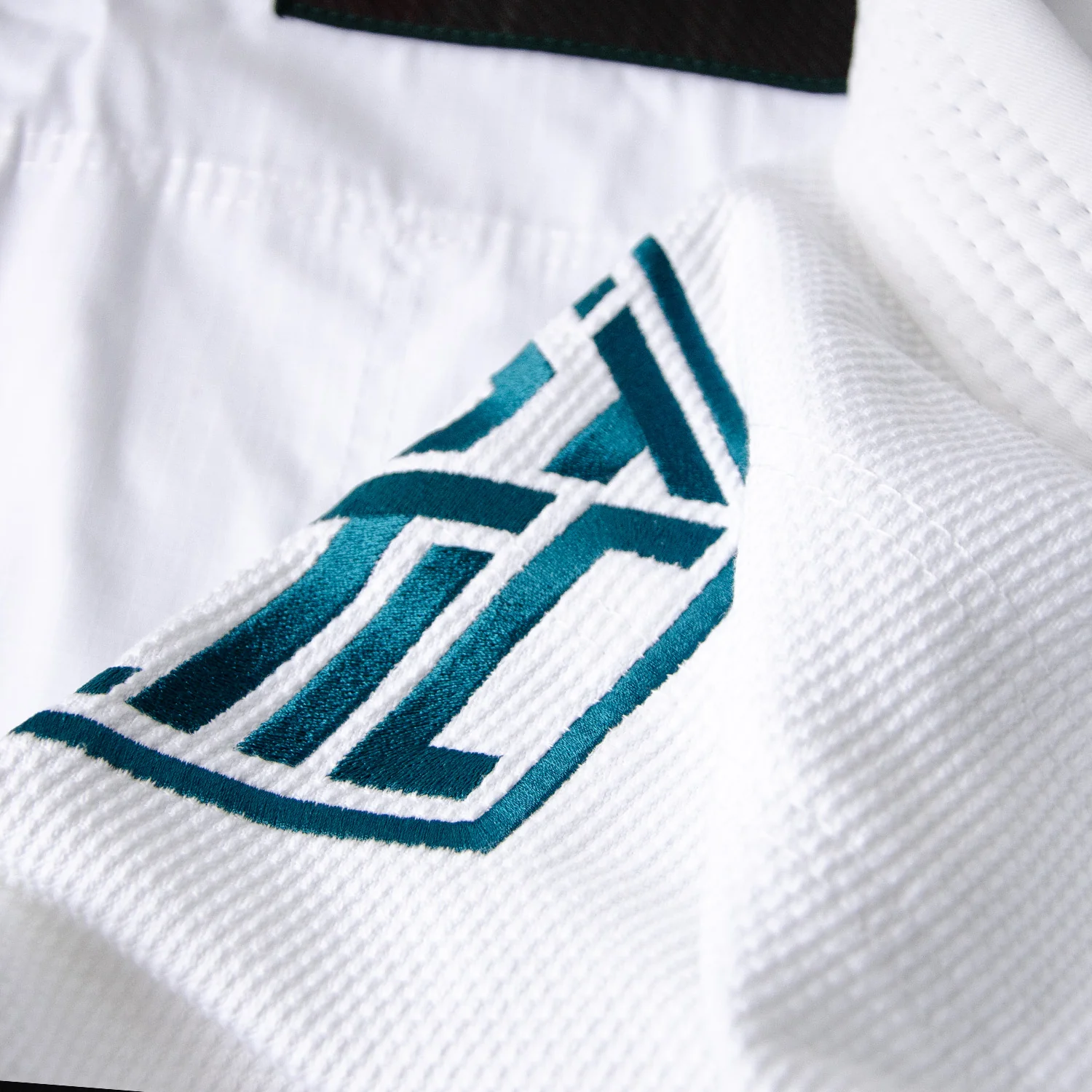 Pure Legacy Kimono (White/Racing Green) - Image 4